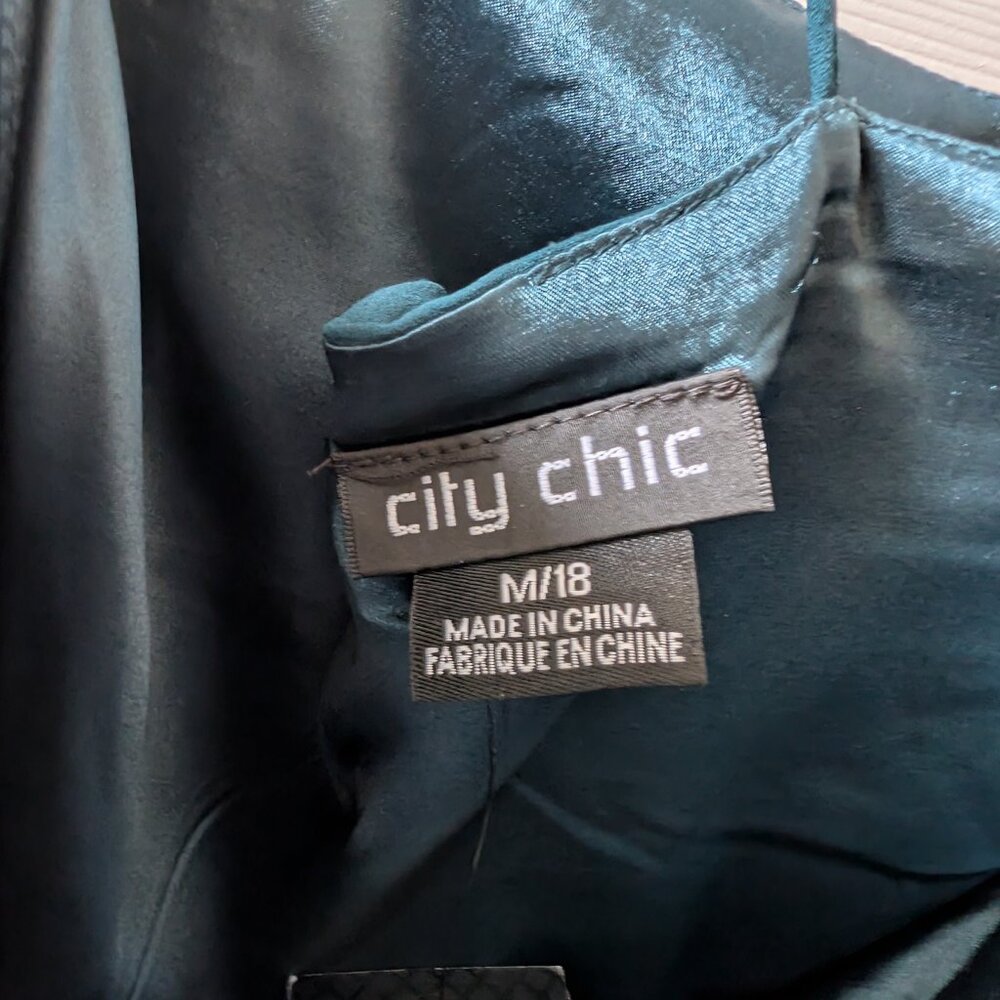 City Chic Entwine Maxi Dress - Emerald 18 NWT - Picture 8 of 8